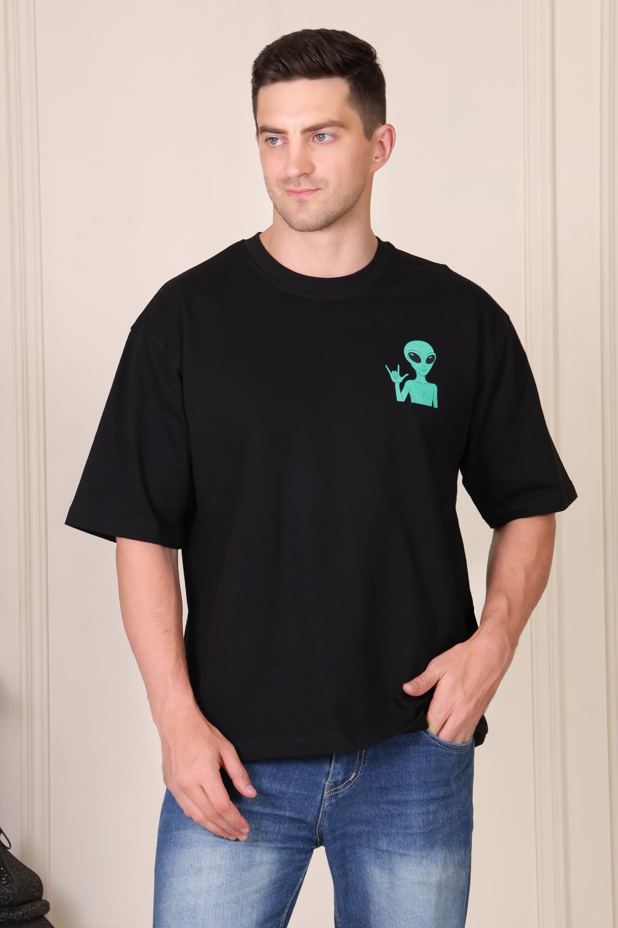 Alien Oversized T-Shirt — view 3